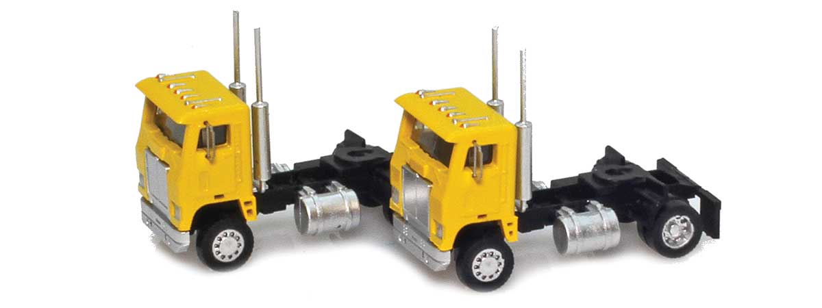 96106 Cab-Over Truck | Yellow