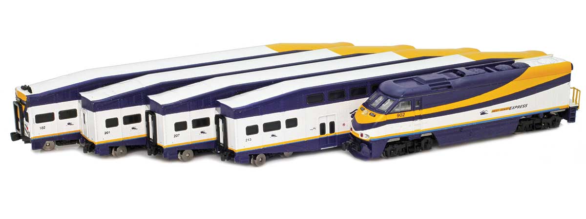 7007-2_99 F59PHI | West Coast Express 904