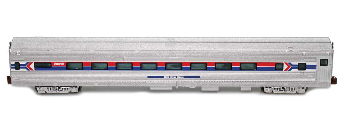 72115-1 16 Section Sleeper | Amtrak Silver Maple 4805
